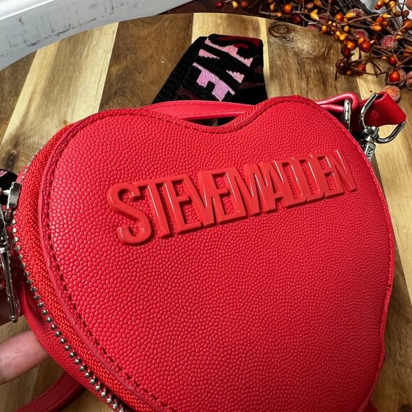 Steve Madden Allie Heart Charm Crossbody Bag w/ Detachable Pouch Lipstick Red - Picture 7 of 11